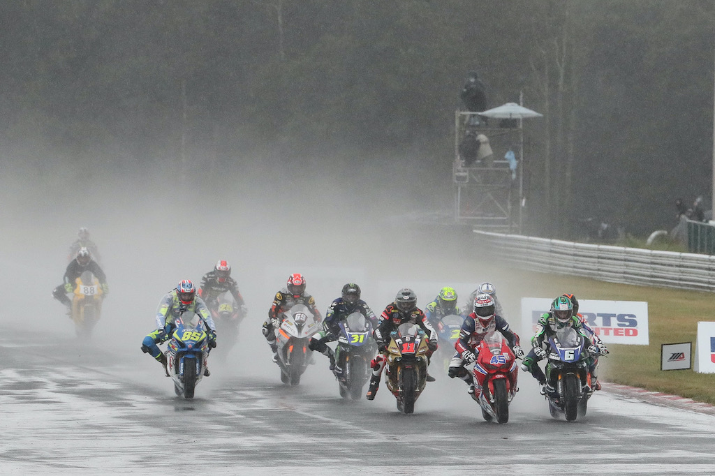 5 Keys to Riding Your Motorcycle in the Rain MotoAmerica Road Racing grid on track