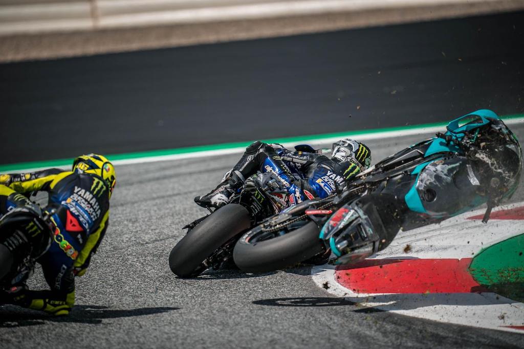01-motogp-race-crash---spielberg-gp1---lekl-16.-august-2020-14-11-13s-6-1-.big