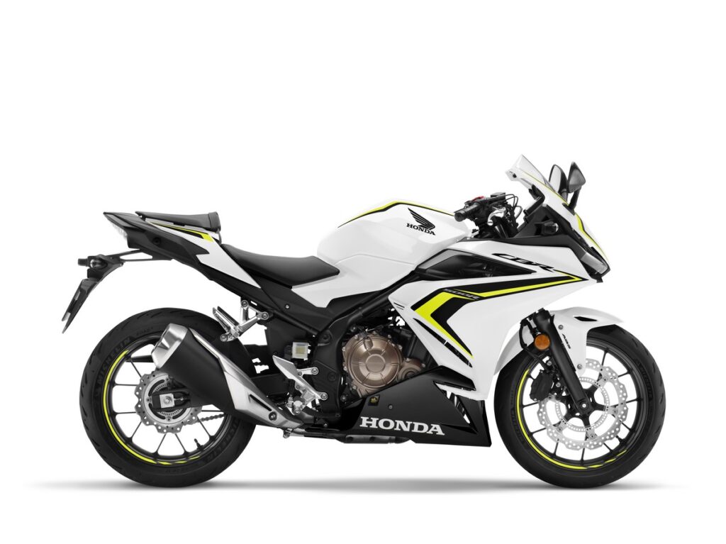 21 Honda CBR500R_Pearl White RF34-1200x899