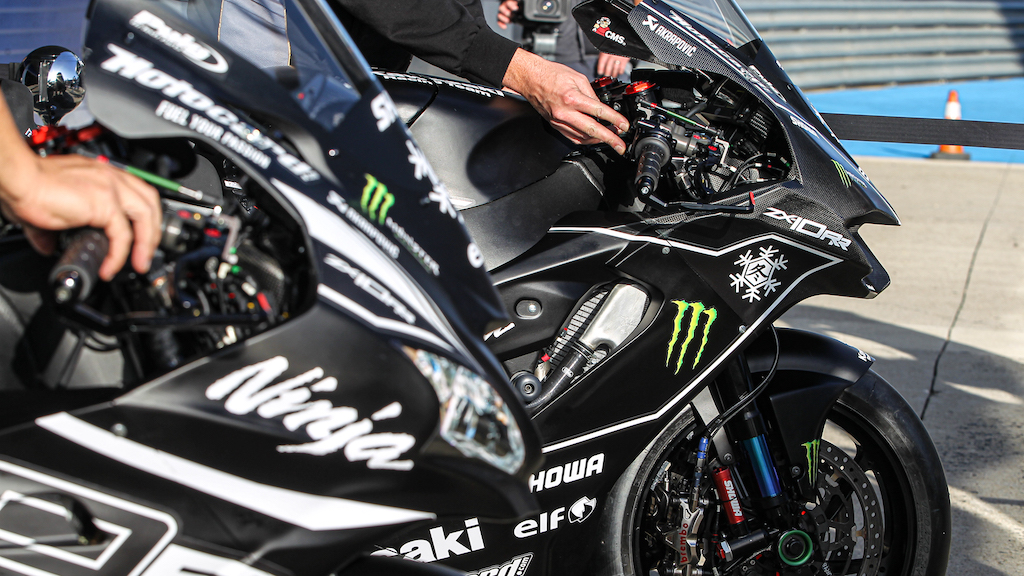Kawasaki's 2021 ZX-10RR