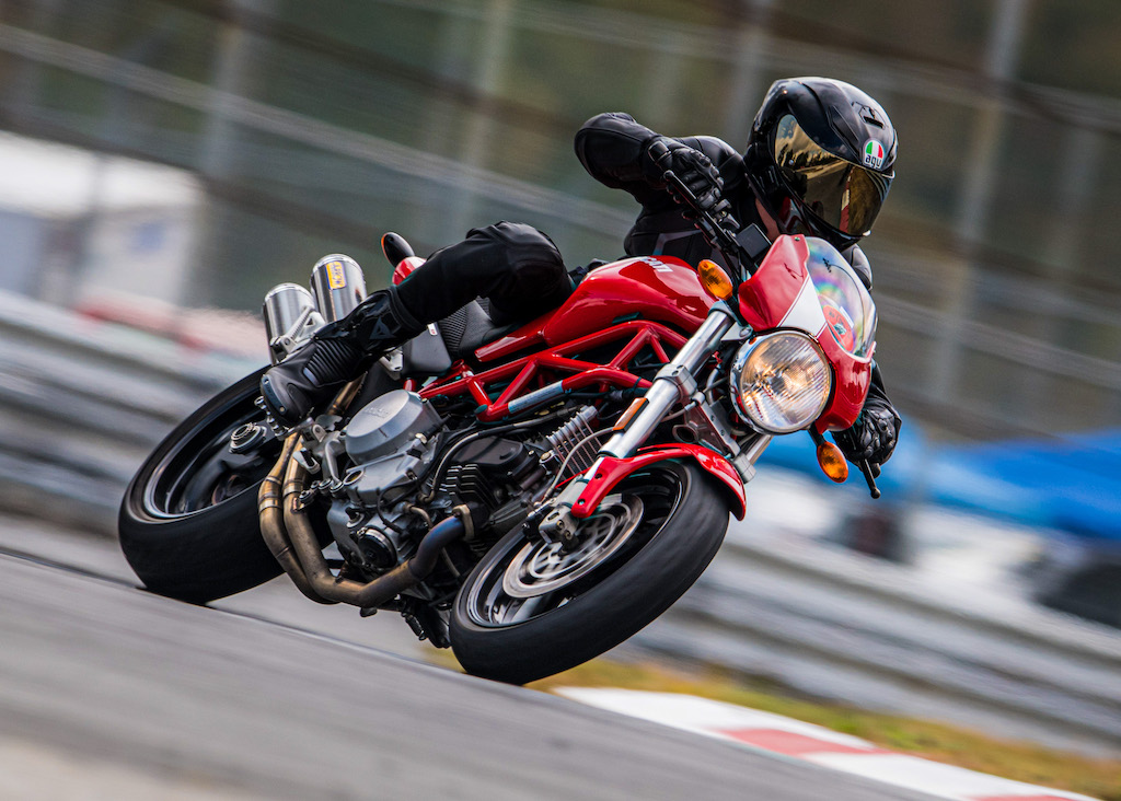 featured rider chris lecour