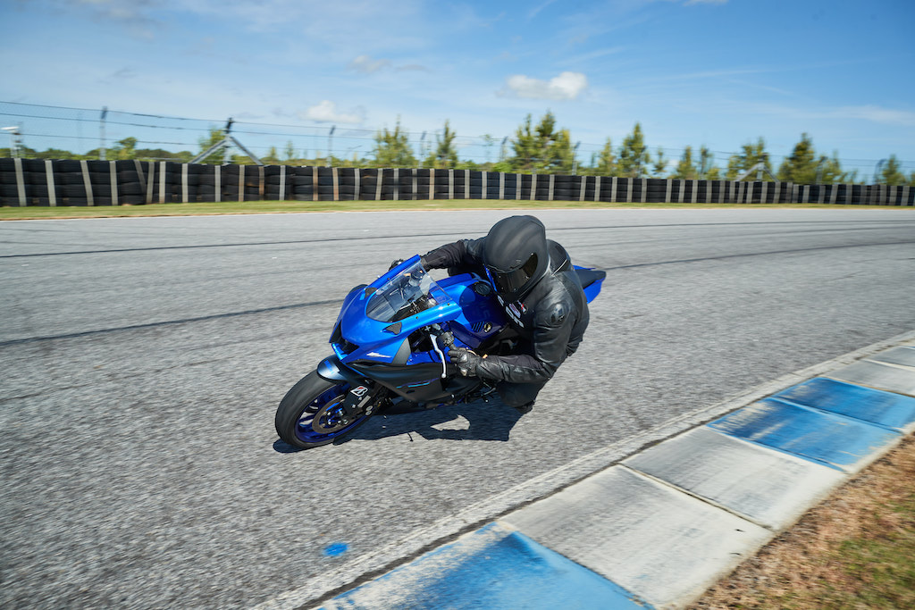 YZF-R7