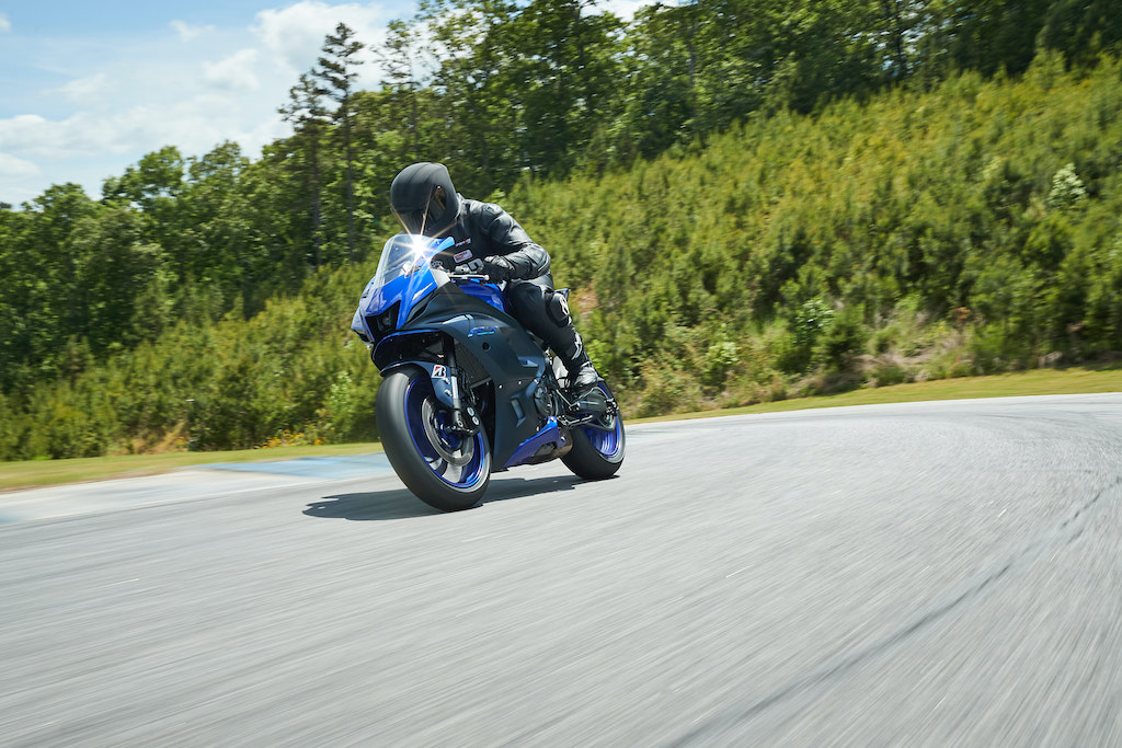 YZF-R7