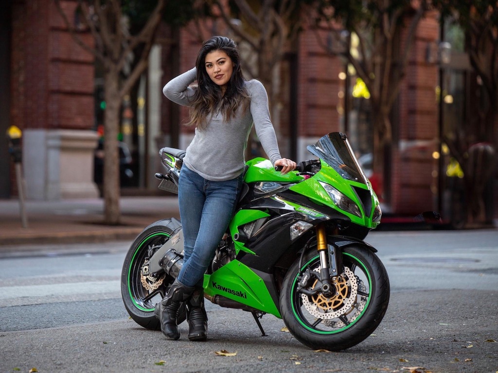 Featured Rider Polly Lesaguis