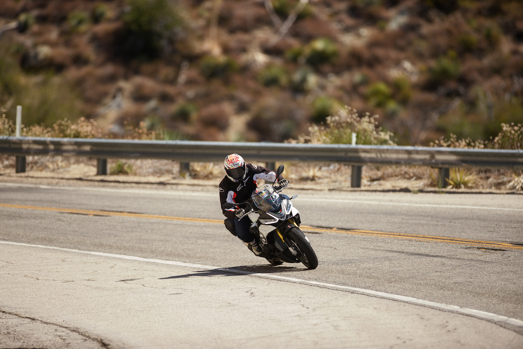 Aprilia Tuono V4 – First Ride Review 9