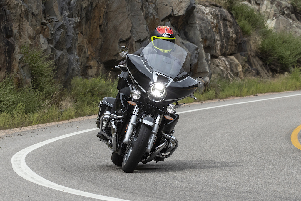 BMW R18 B and Transcontinental