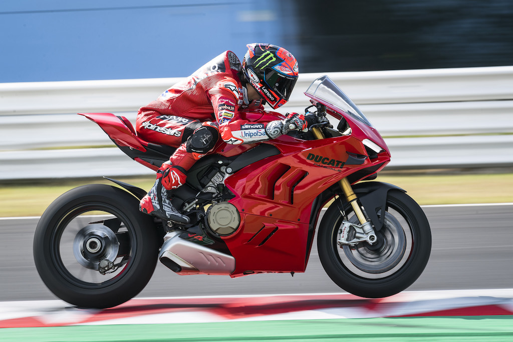 2022 Ducati Panigale V4 S