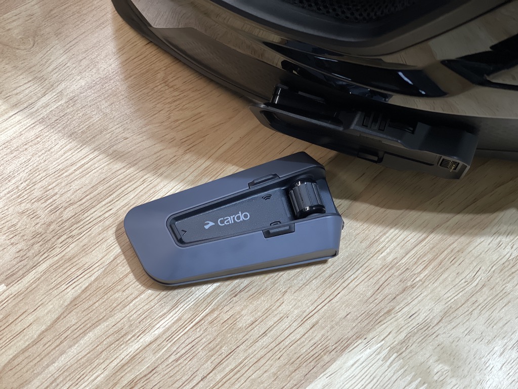 Cardo Packtalk Edge