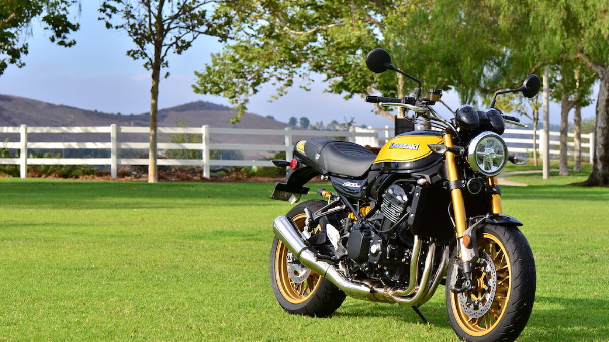 Z900RS 純正 44008-0107 SEの金色 Kawasaki Z900RS SE – First Ride Review