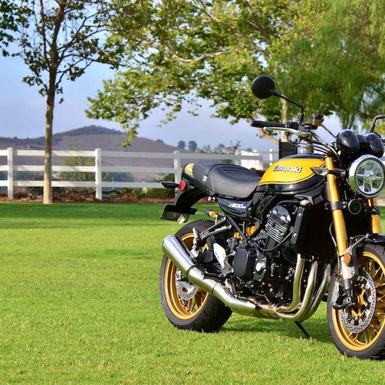 Kawasaki Z900RS SE – First Ride Review