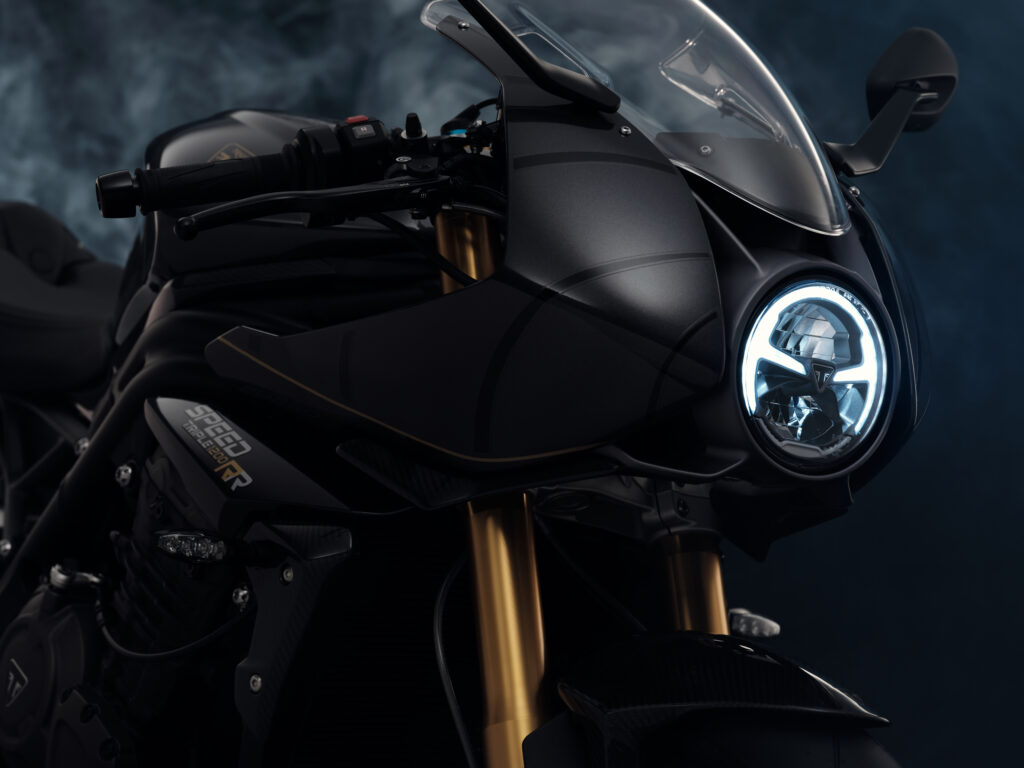 SPEED TRIPLE 1200 RR BOND EDITION