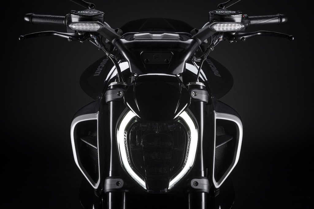 Ducati Diavel V4