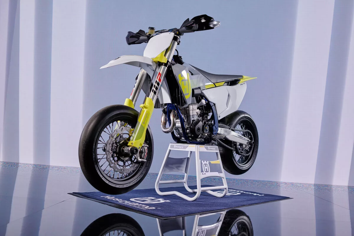 Husqvarna FS 450 2024 - First Look - SportBikes Inc Magazine