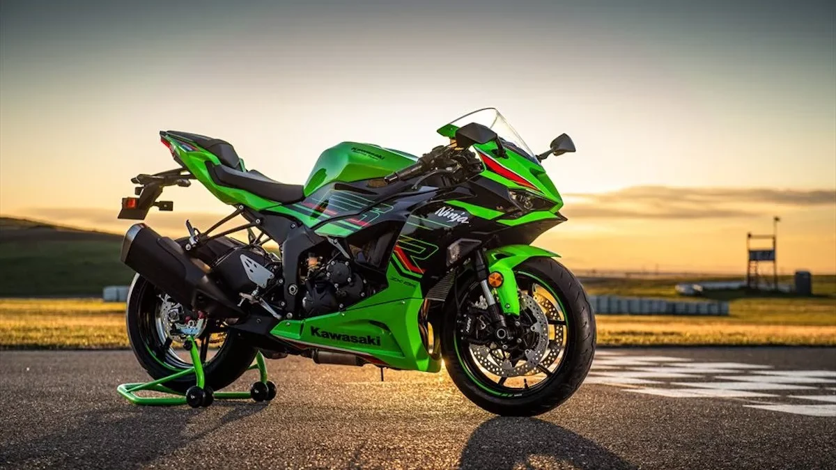 24_ZX636KRFAN_002201.med_-jpeg