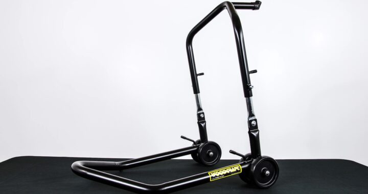 Adventure Bike Front Stand from Woodcraft