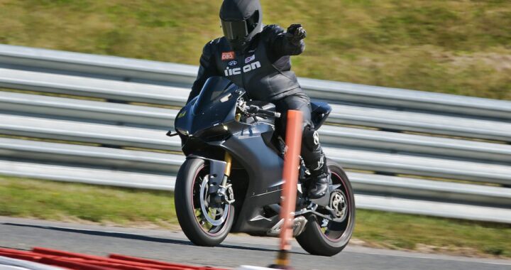 Thunderbolt Last Lap for Charity at NJMP