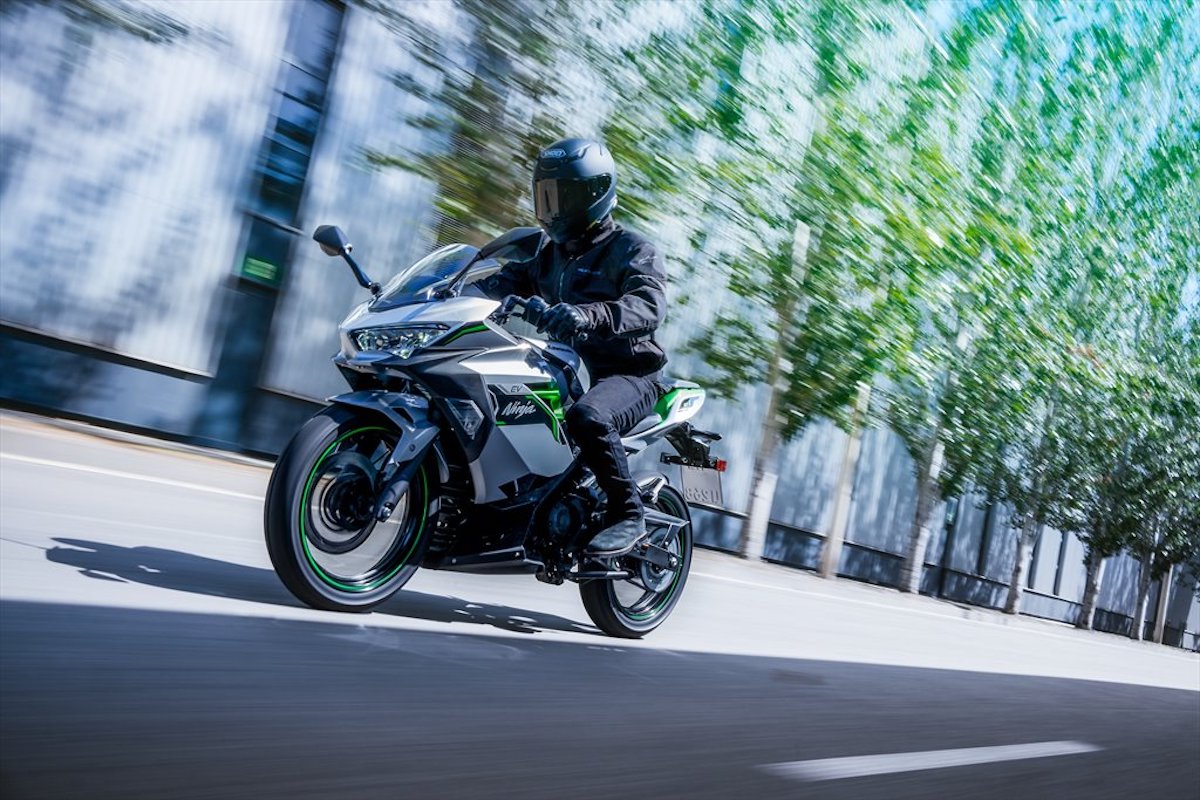 Kawasaki Ninja e-1 and Z e-1 - First Look 5 Kawasaki Ninja e-1