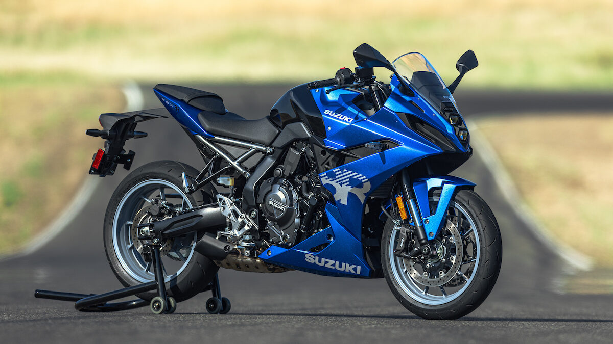 2024-Suzuki-GSX-8R-