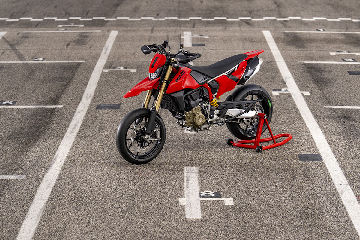 Ducati Hypermotard 698 Mono - First Look 11 Ducati Hypermotard 698 Mono