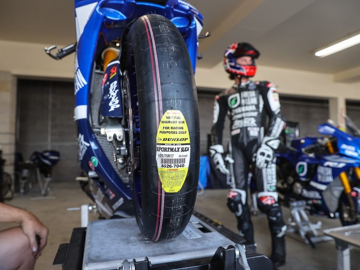 DUNLOP SPORTSMAX SLICK 24年製③12インチ Dunlop Sportmax Slick Tires - SportBikes Inc Magazine