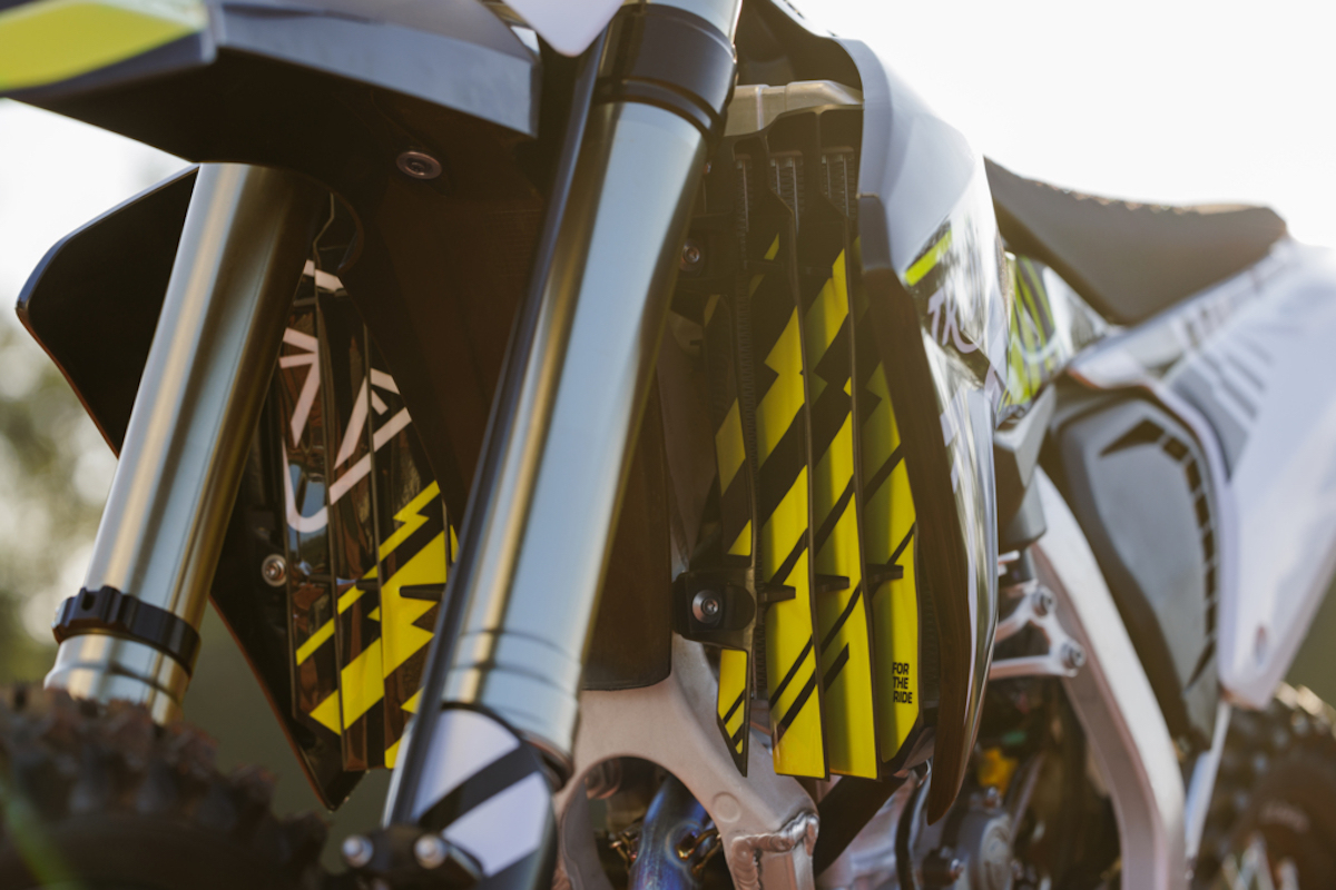 The Triumph TF 250-X 6