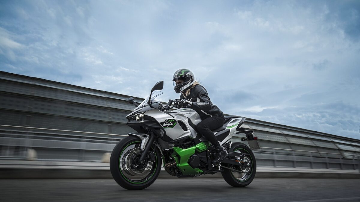 Kawasaki-Ninja-7-Hybrid-