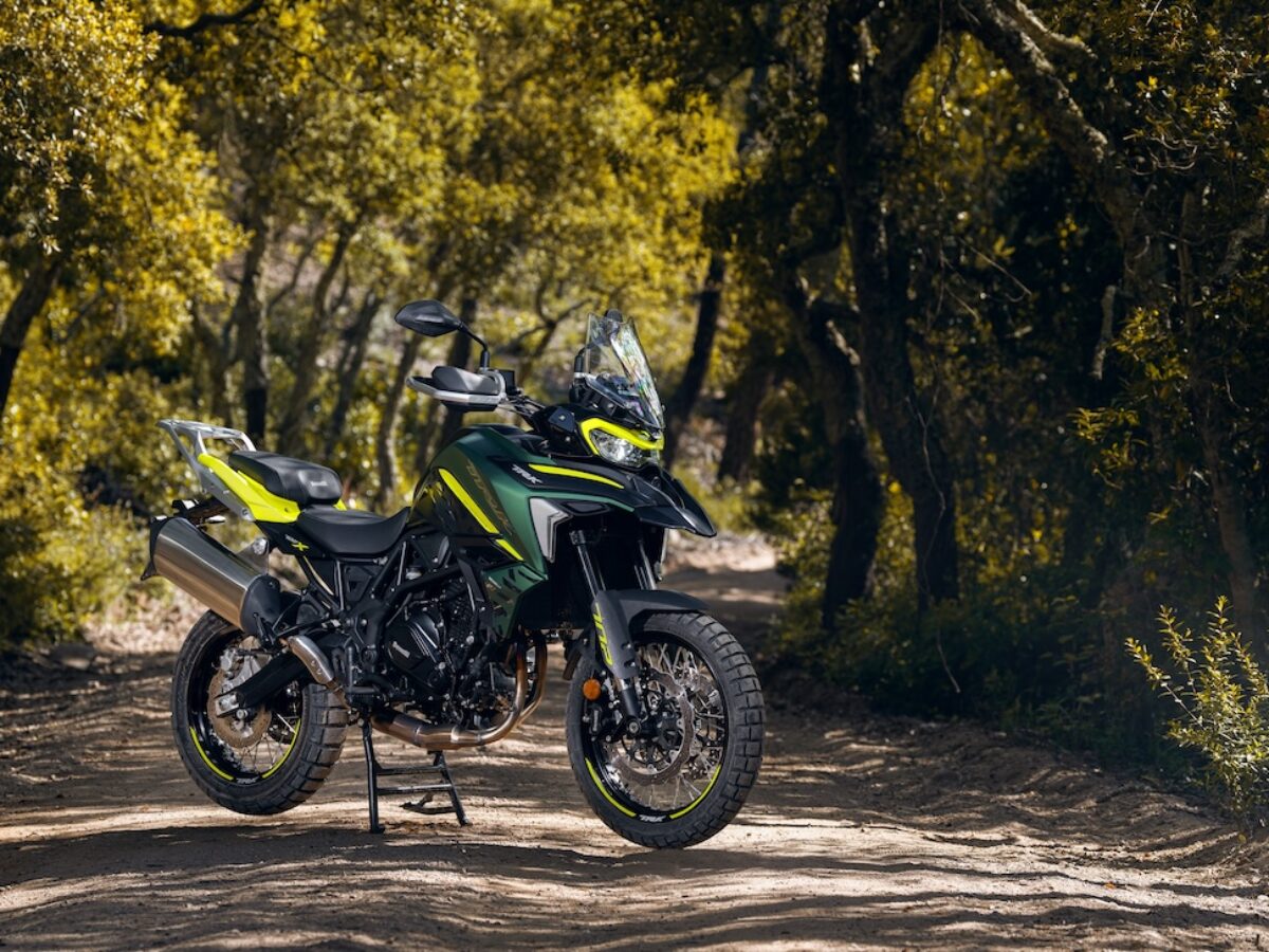 Benelli-TRK-702X-sportbikes-