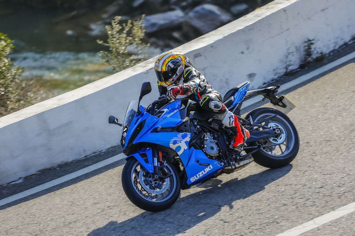 Suzuki GSX-8R - First Ride Review 16 Suzuki GSX-8R - First Ride Review