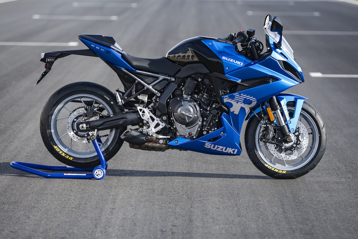 Suzuki GSX-8R - First Ride Review 7