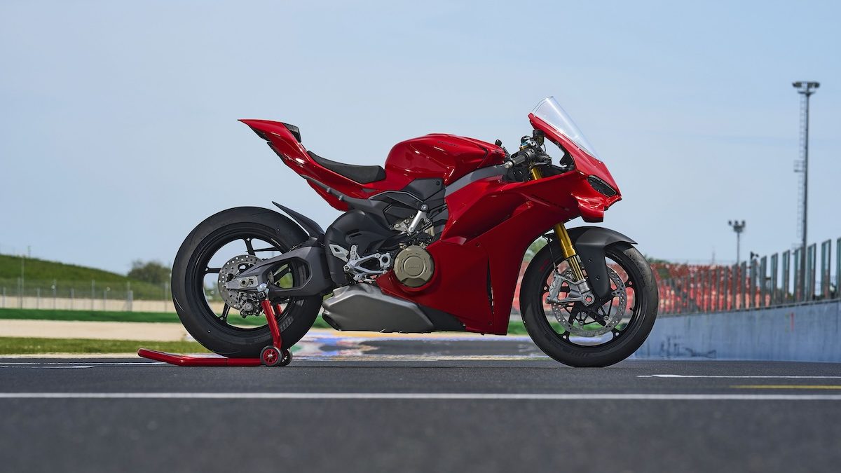 2025 Ducati Panigale V4 - First Look - SportBikes Inc Magazine