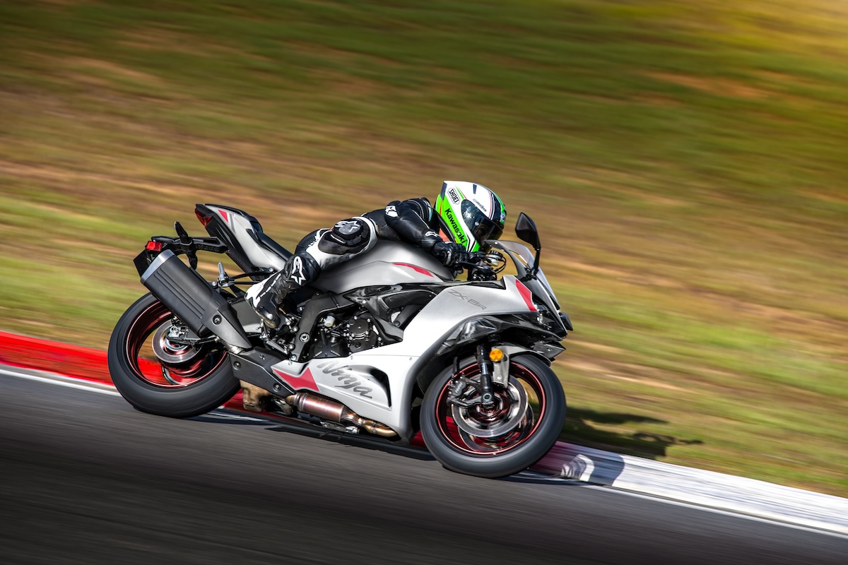2025 Kawasaki Ninja ZX-6R - First Look 4 2025 Kawasaki Ninja ZX-6R