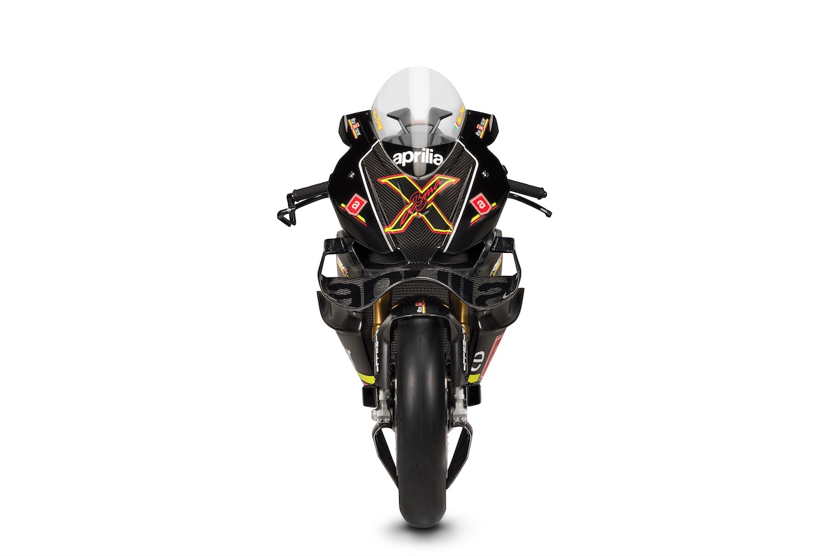 Aprilia RSV4 X EX3MA 4 Aprilia RSV4 X EX3MA sportbikesincmag.com