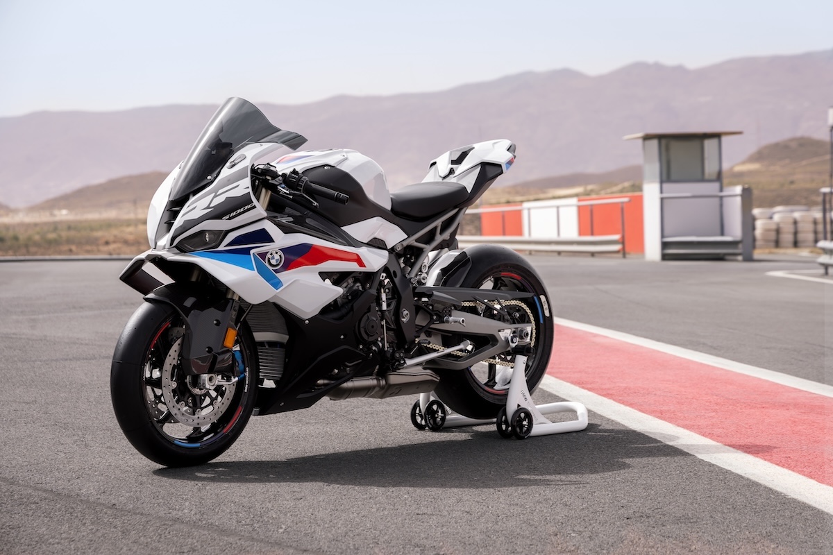 2025 BMW S 1000 RR: First Look 3 2025 BMW S 1000 RR