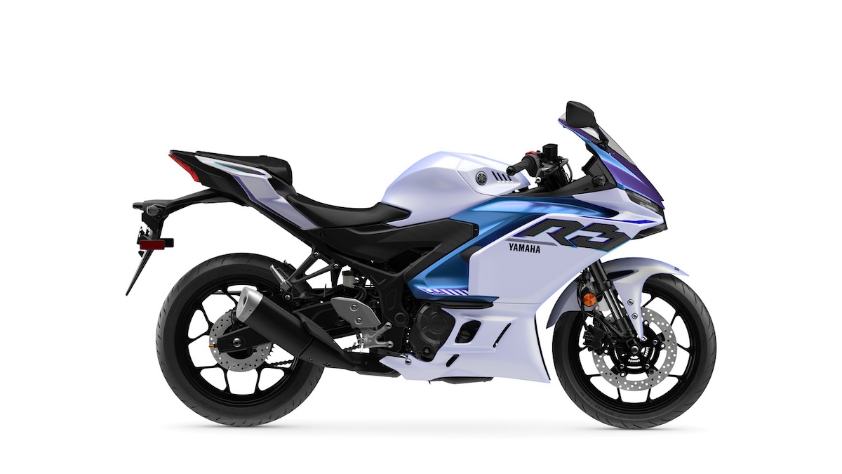 2025 Yamaha YZF-R3: First Look 11