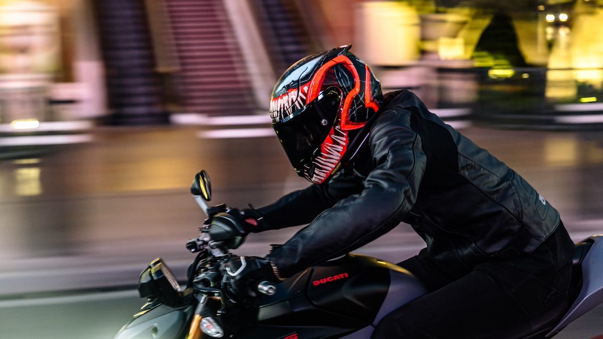 HJC Venom 3 Helmet - SportBikes Inc Magazine