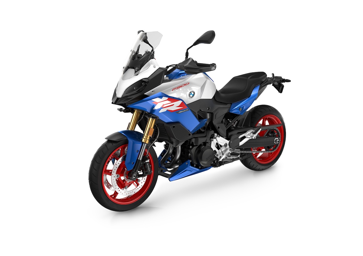 2025 BMW F 900 R and F 900 XR: First Look 3 2025 BMW F 900