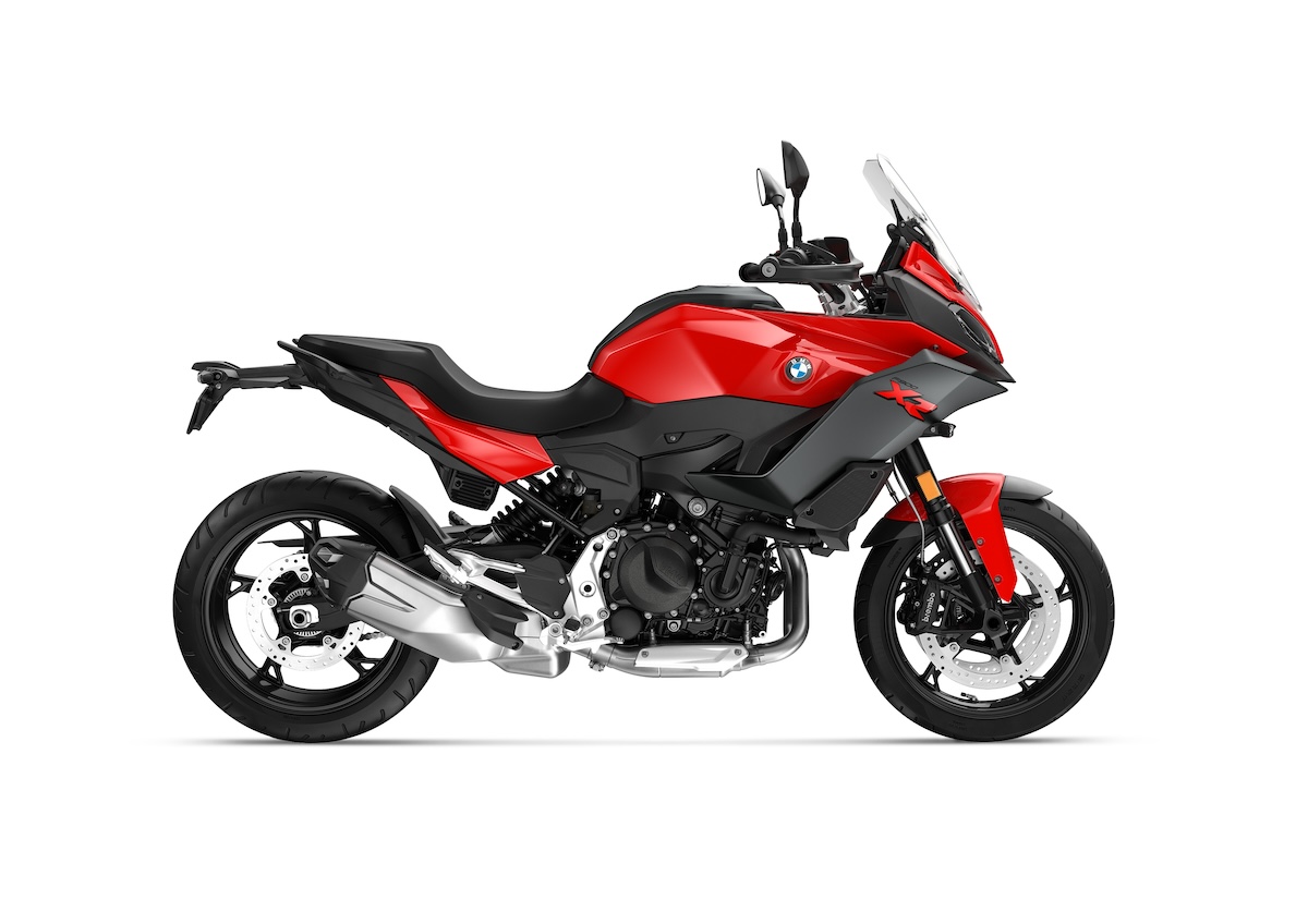 2025 BMW F 900 R and F 900 XR: First Look 5 2025 BMW F 900