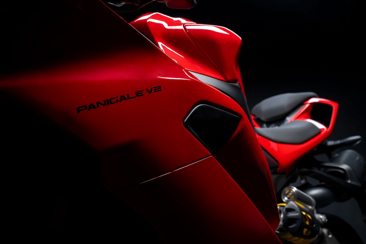 2025 Ducati Panigale V2 and V2 S: First Look 8