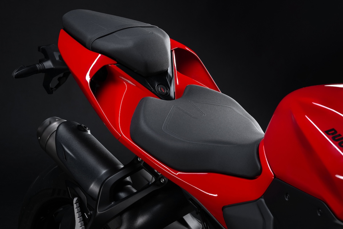 2025 Ducati Panigale V2 and V2 S: First Look 14