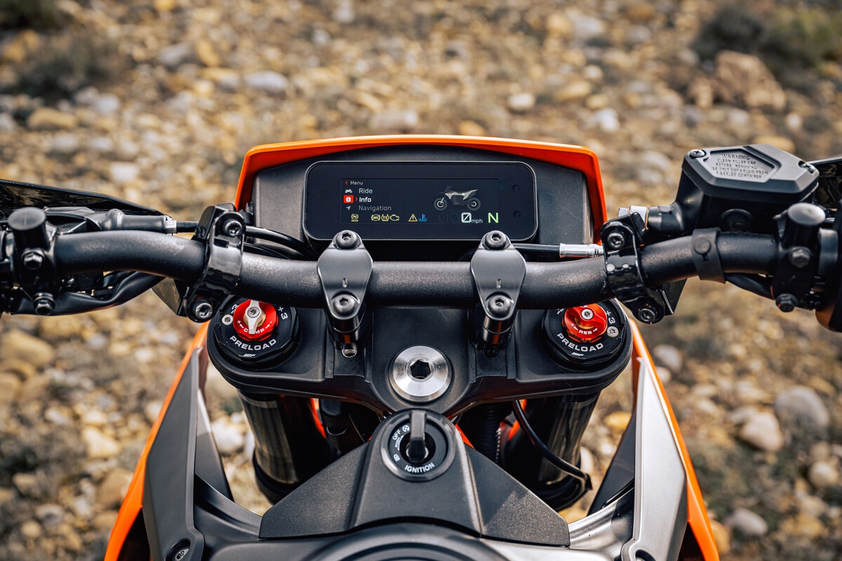 2025 KTM 390 ENDURO R: First Look 5