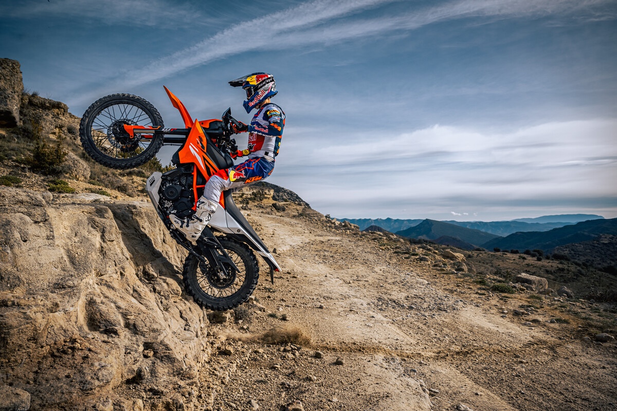 2025 KTM 390 ENDURO R: First Look 7 2025 KTM 390 ENDURO R