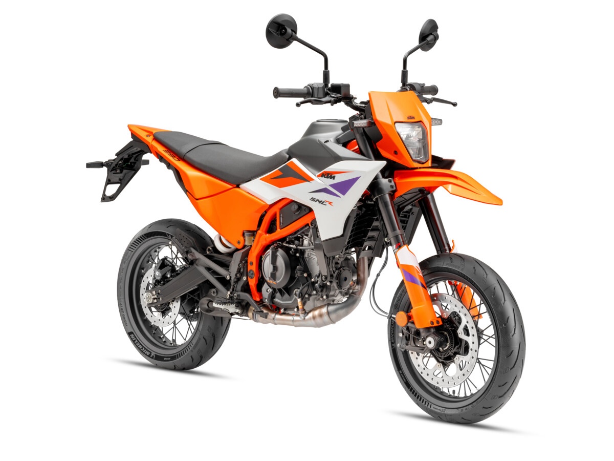 2025 KTM 390 SMC R