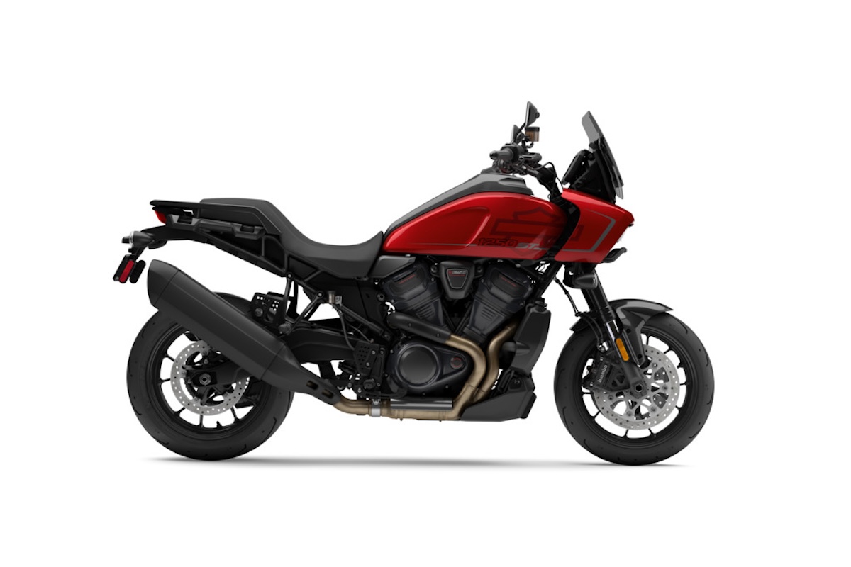 2025 Pan America 1250 ST: First Look 11