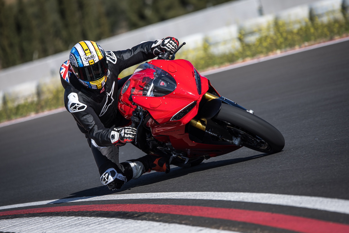 Panigale V2 - First Ride Review 7 Panigale V2