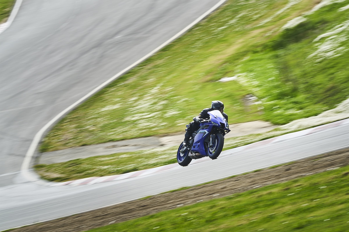 2025 Yamaha YZF-R9
