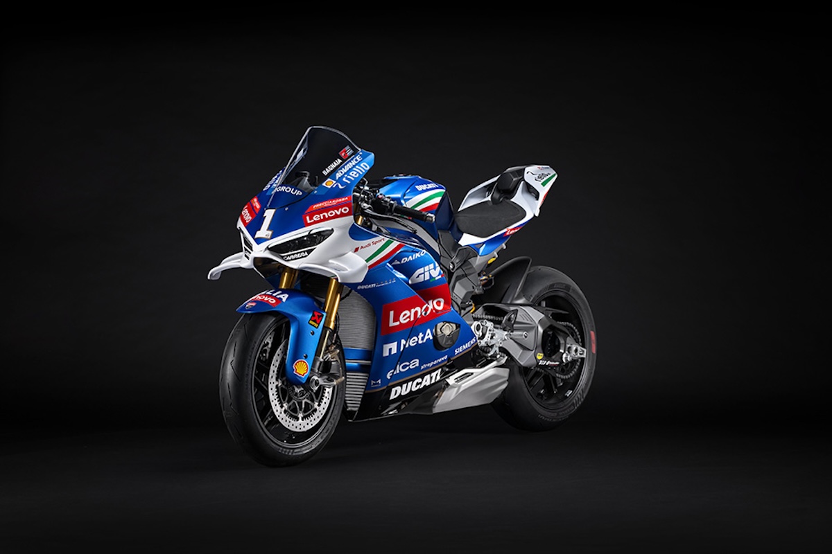 Ducati Panigale V4 Tricolore Italia 7
