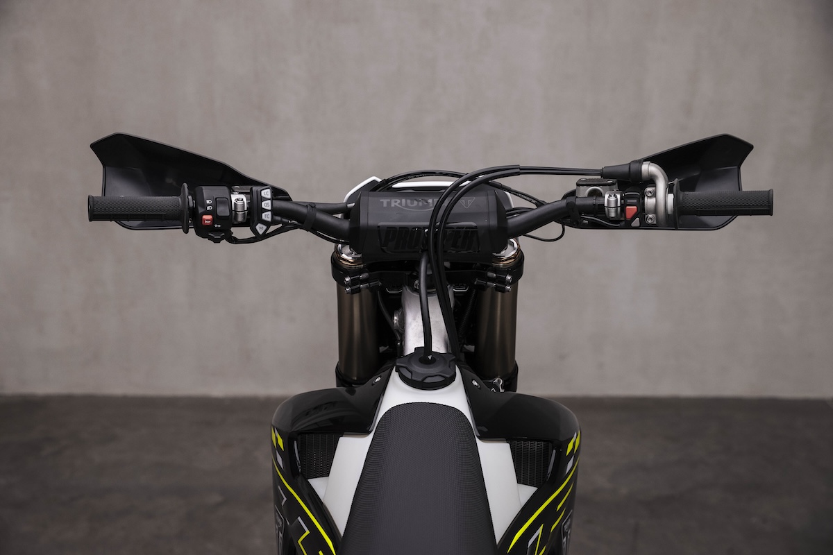 Triumph TF 250-E & TF 450-E 8 Triumph TF 250-E
