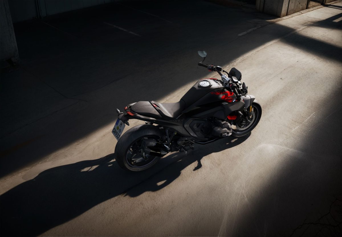 2026 BMW R 1300 R