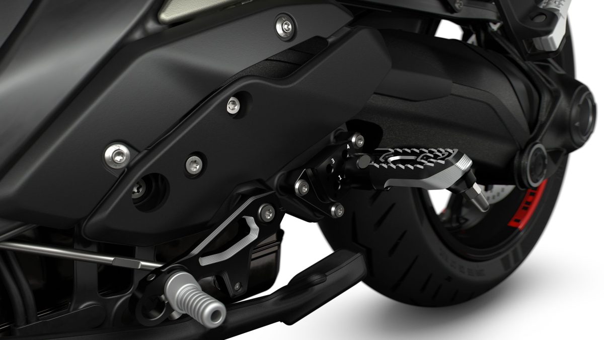 2026 BMW R 1300 R