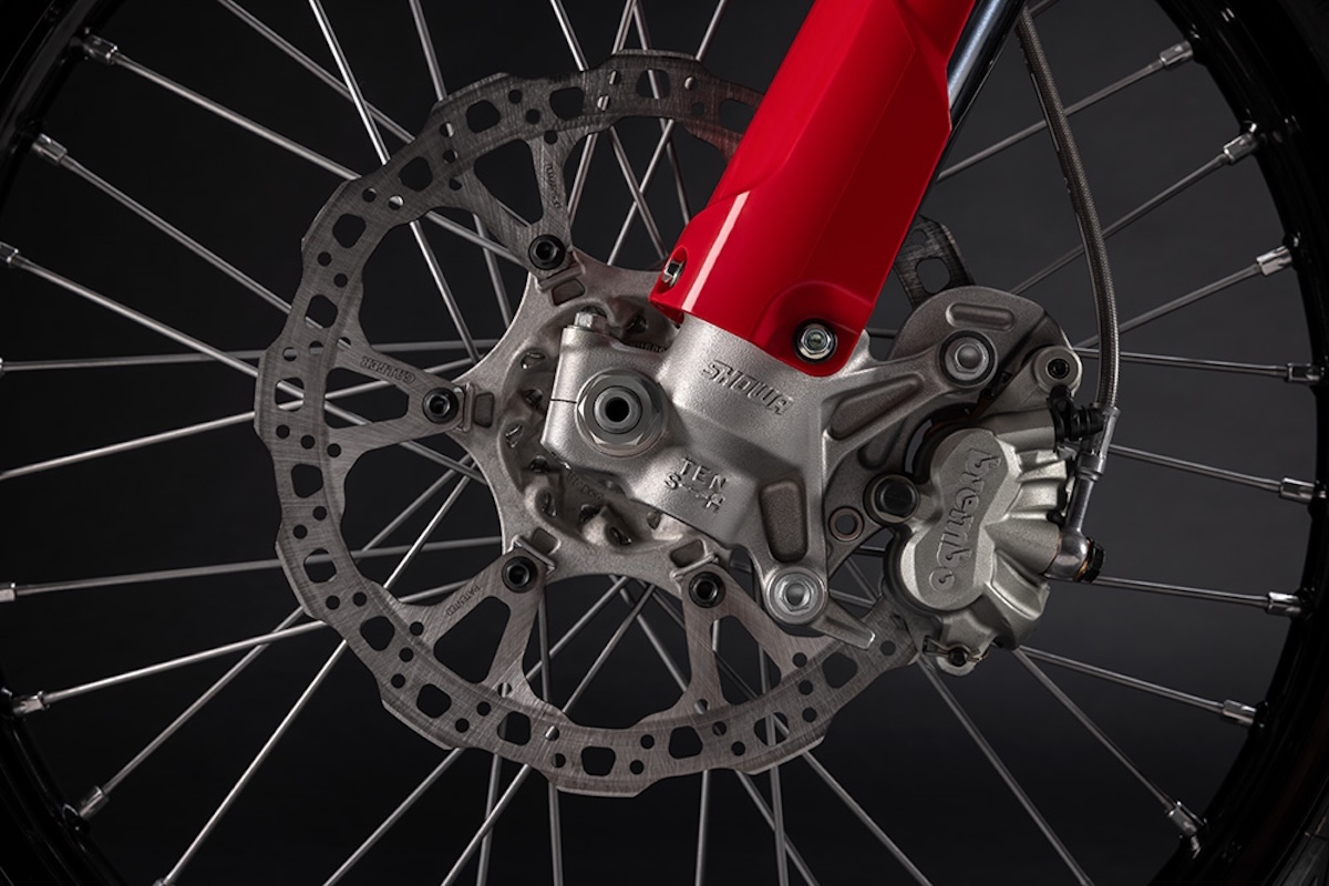 Ducati Desmo450 MX: First Look 7